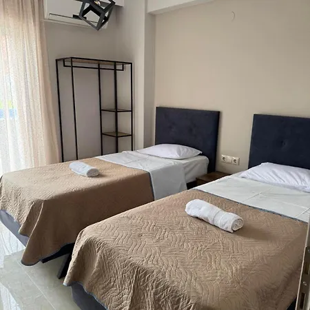 Lia Aparthotel Paralía
