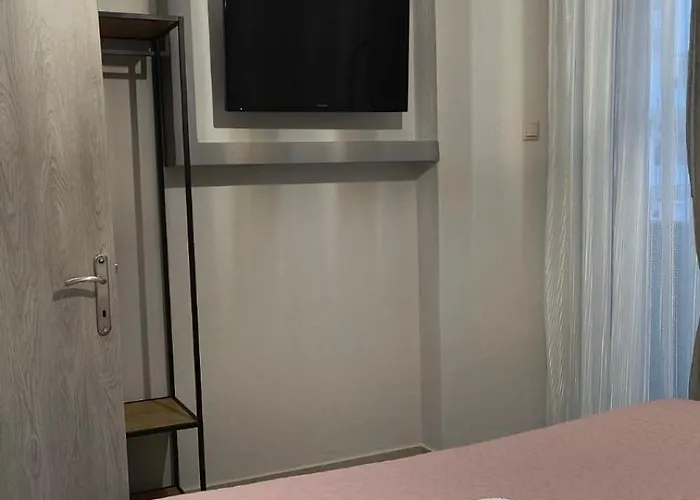 Lia Lägenhetshotell 3*